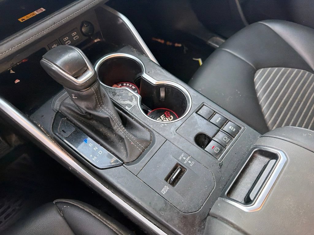 Used 2023 Toyota Highlander XSE FWD image 11