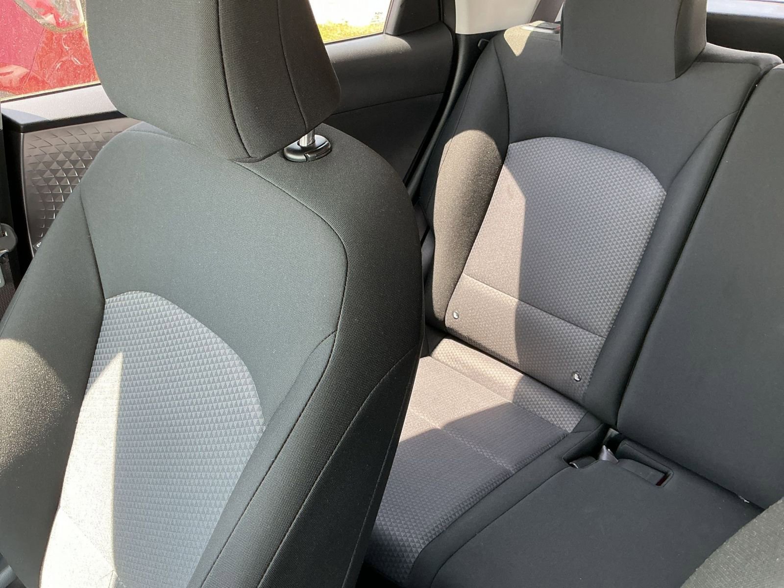Used 2025 Kia Soul LX w/ LX Technology Package FWD image 32
