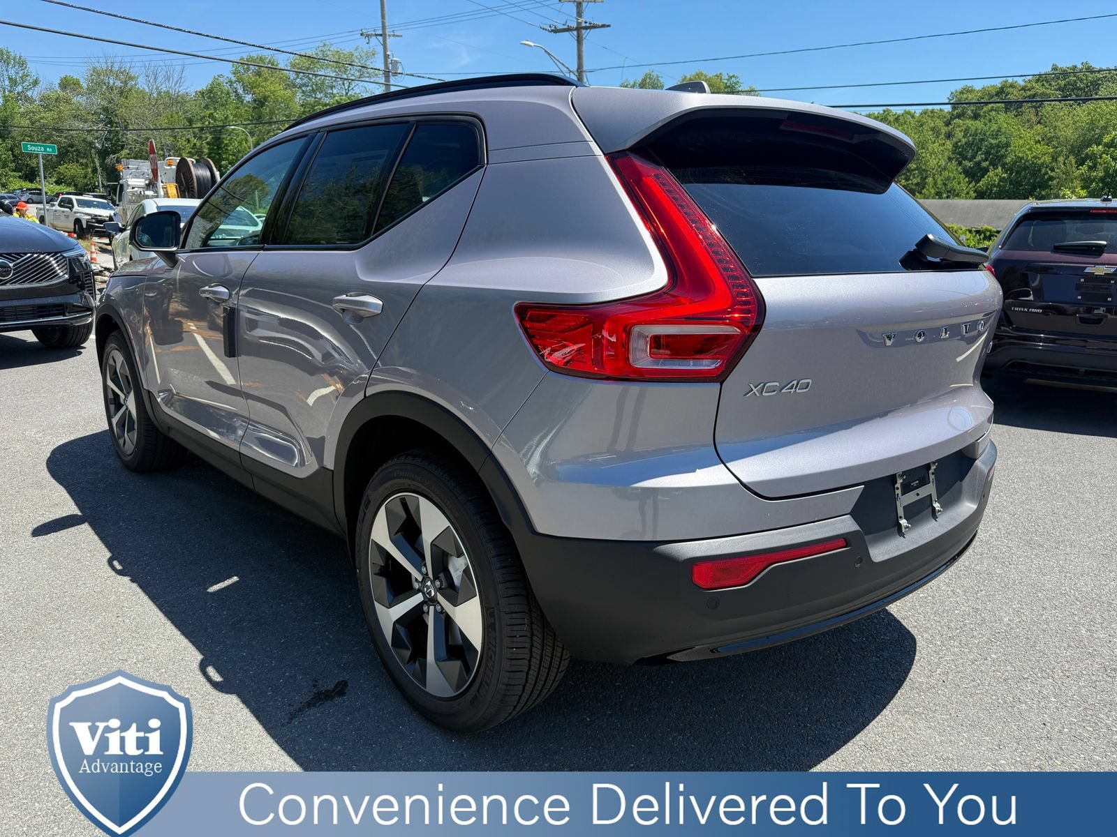 New 2026 Volvo XC40 B5 Core w/ Protection Package Premier AWD/4WD image 6