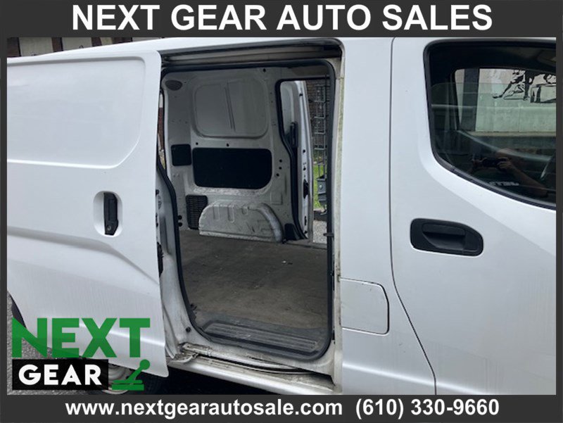 Used 2018 Chevrolet City Express LT image 7