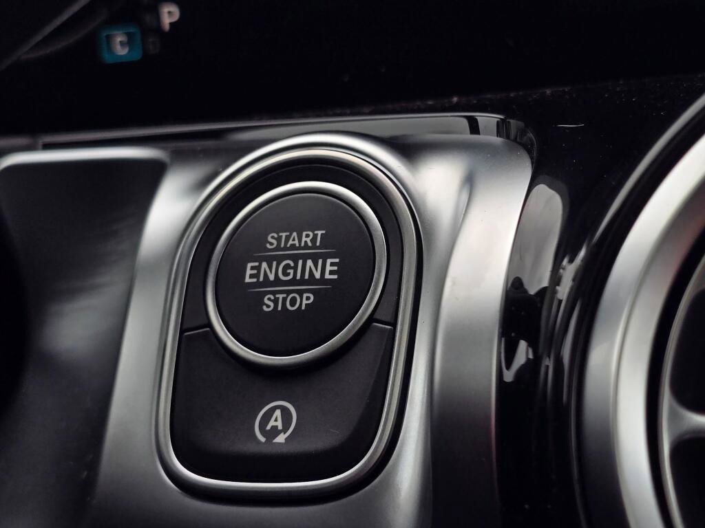 New 2026 Mercedes-Benz GLB 250 4MATIC image 41
