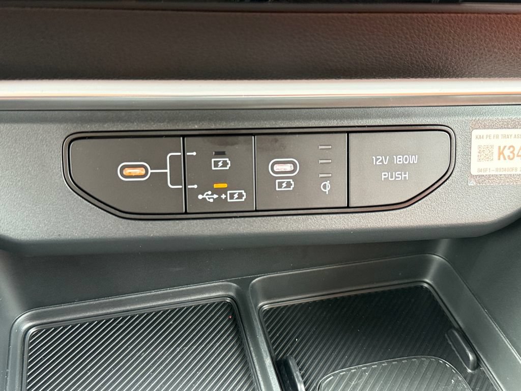 New 2026 Kia Carnival EX FWD image 18