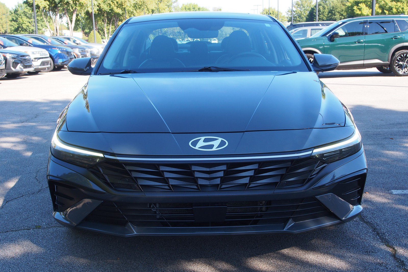 Used 2024 Hyundai Elantra Limited FWD image 2