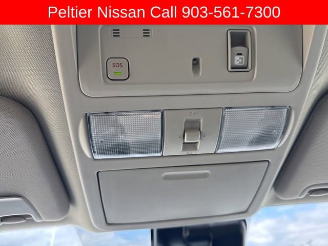 Used 2024 Nissan Titan SV w/ SV Convenience Package image 20