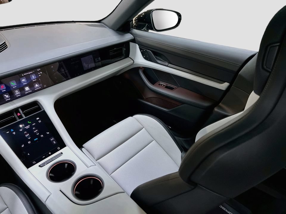 New 2026 Porsche Taycan RWD image 26