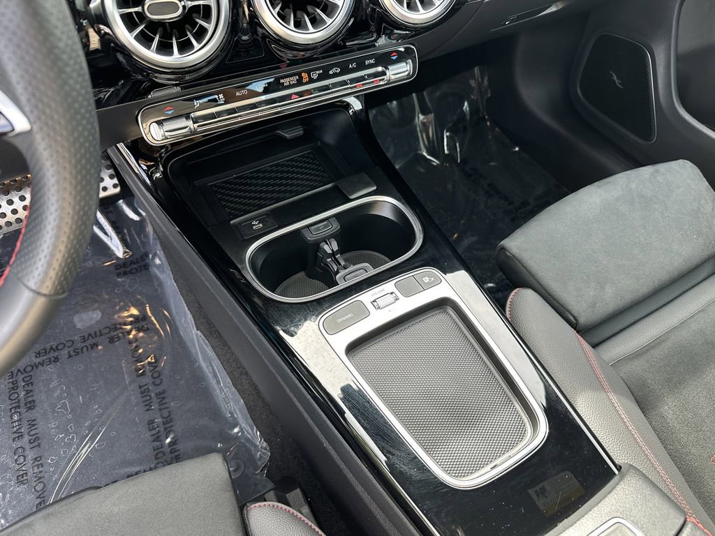 Certified 2025 Mercedes-Benz CLA 250 4MATIC image 31