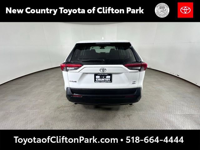Used 2023 Toyota RAV4 LE image 4