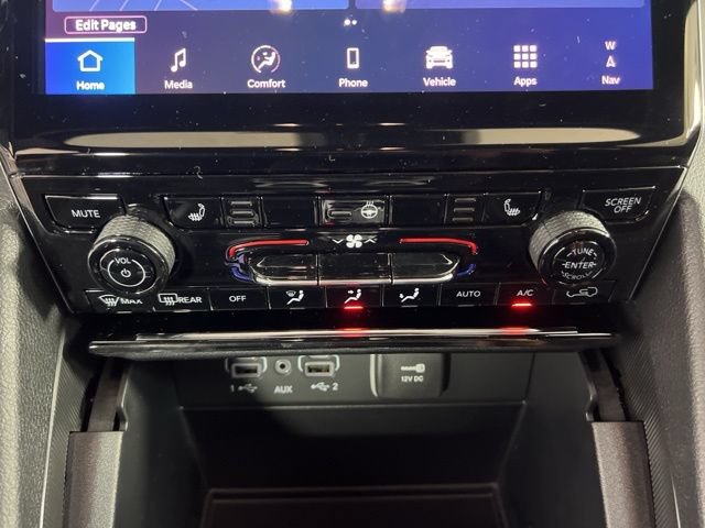 New 2025 Jeep Grand Cherokee Limited w/ Trailer Tow Package AWD/4WD image 22