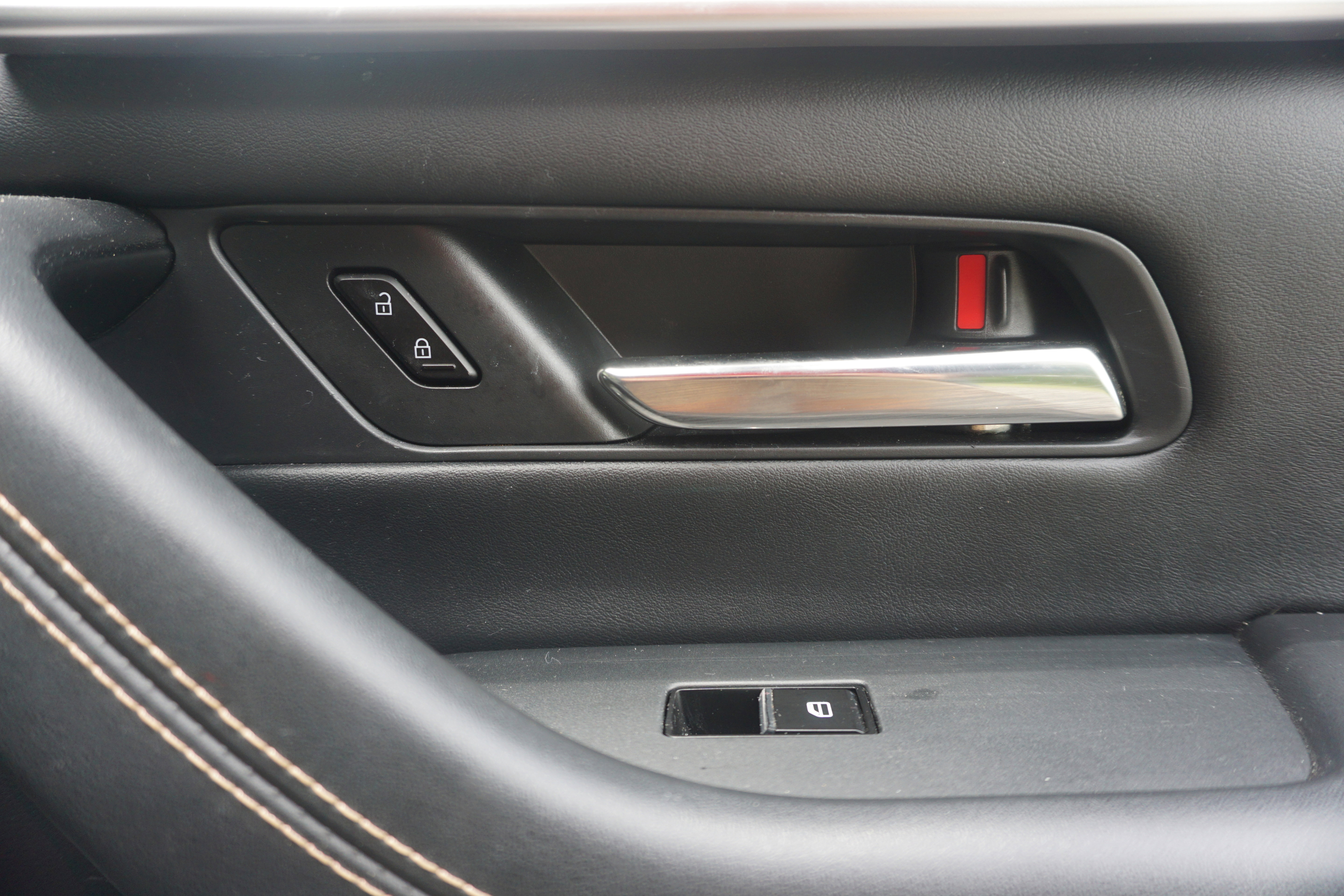 Used 2024 MAZDA CX-90 3.3 Turbo w/ Preferred Plus image 25