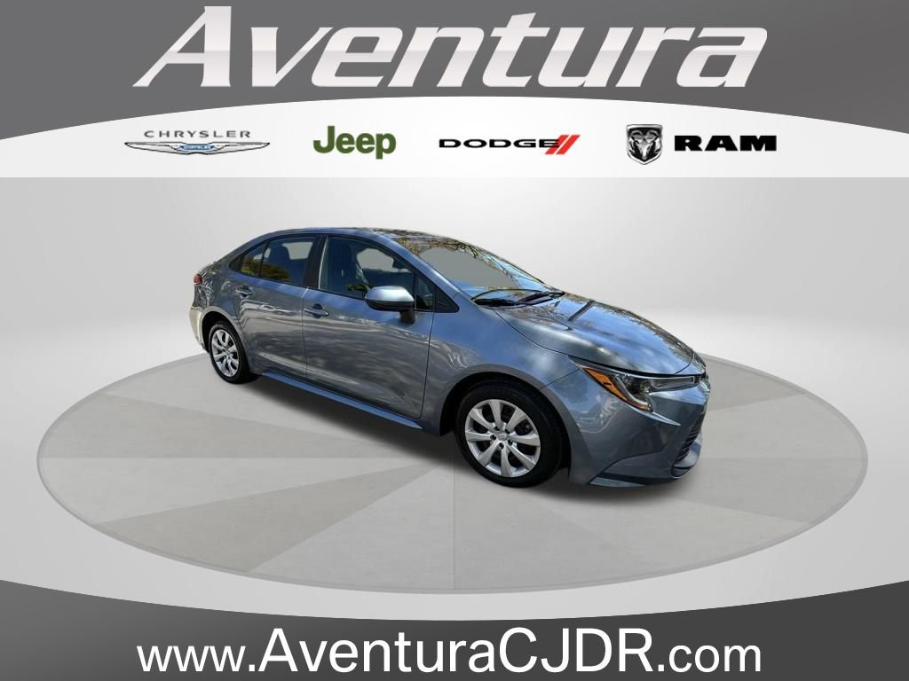 Used 2024 Toyota Corolla LE image 1