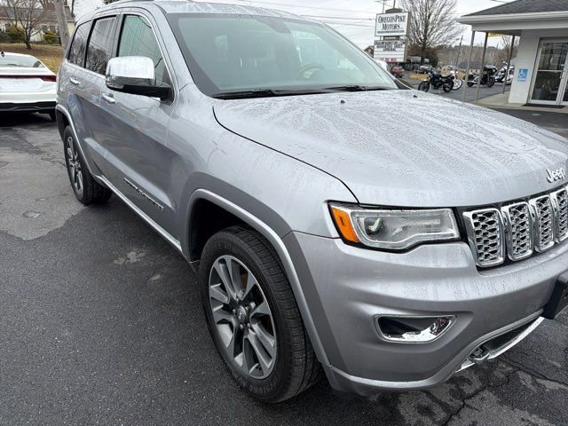 Used 2017 Jeep Grand Cherokee Overland image 5