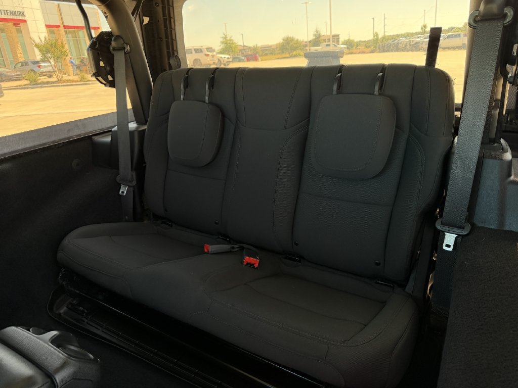 Used 2021 Jeep Wrangler Sport AWD/4WD image 26
