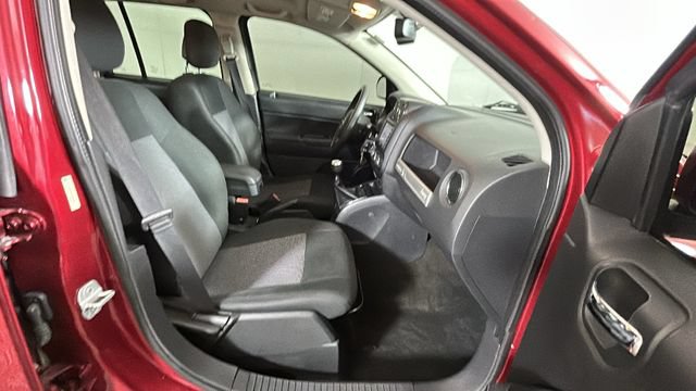 Used 2014 Jeep Compass Sport w/ Power Value Group AWD/4WD image 27