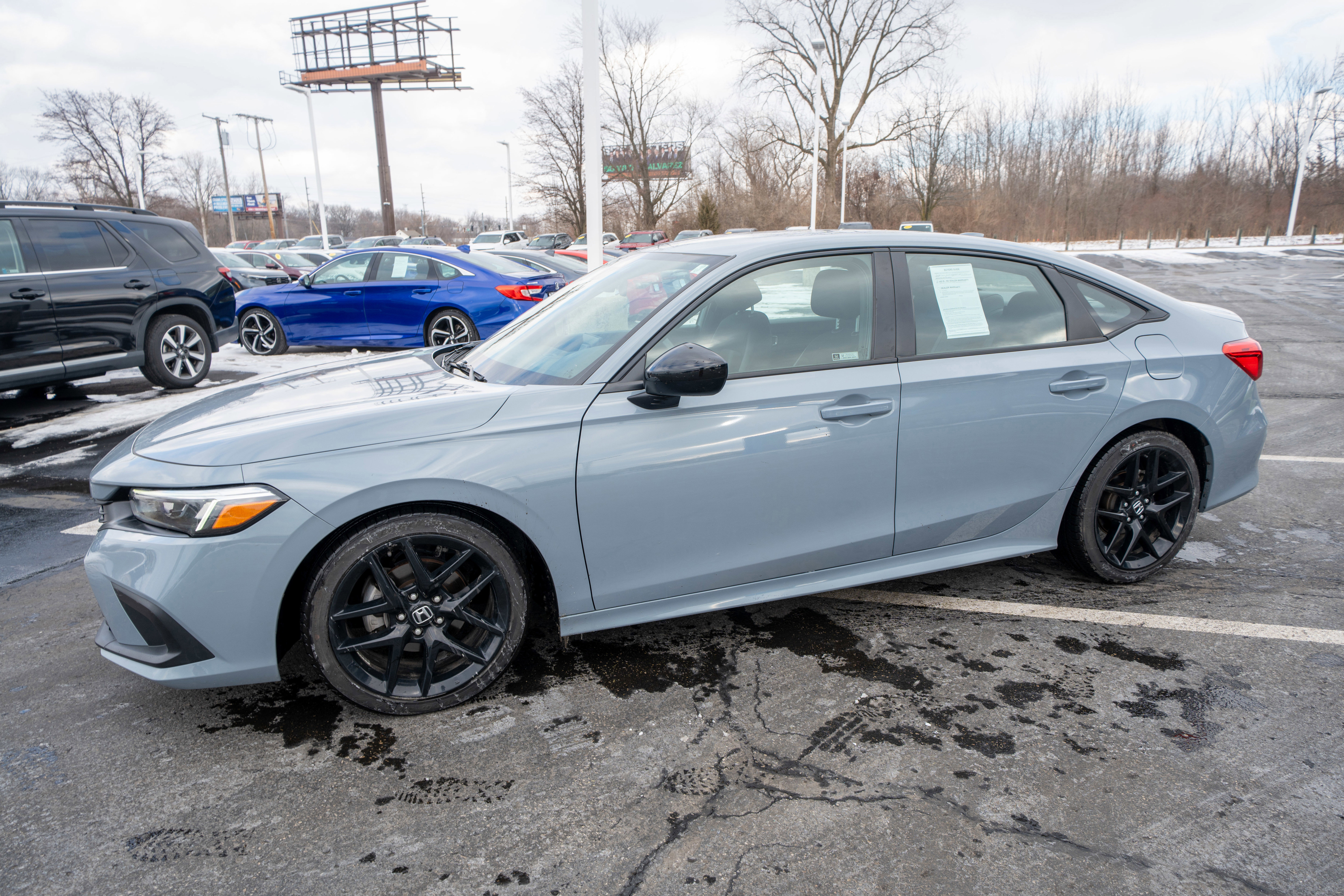 Used 2024 Honda Civic Sport image 3