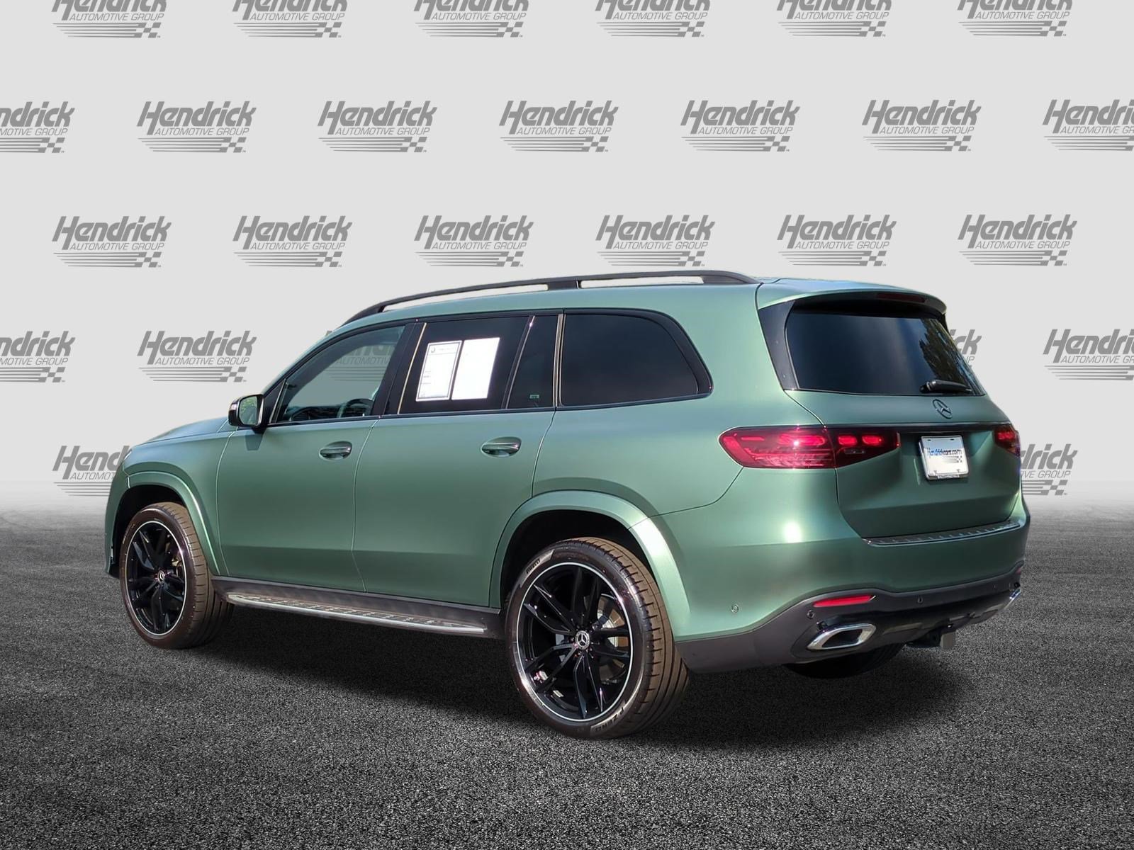 Used 2025 Mercedes-Benz GLS 450 4MATIC image 8