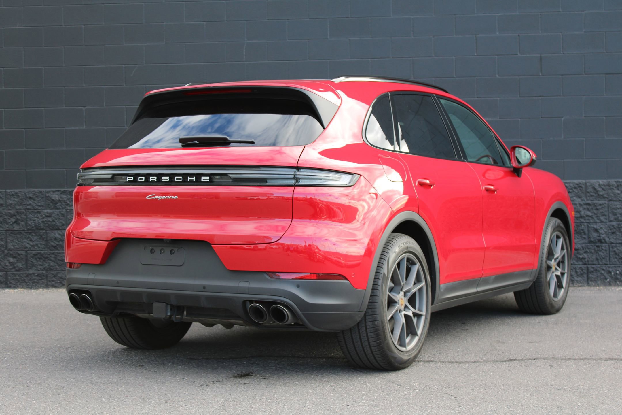 Certified 2024 Porsche Cayenne image 10