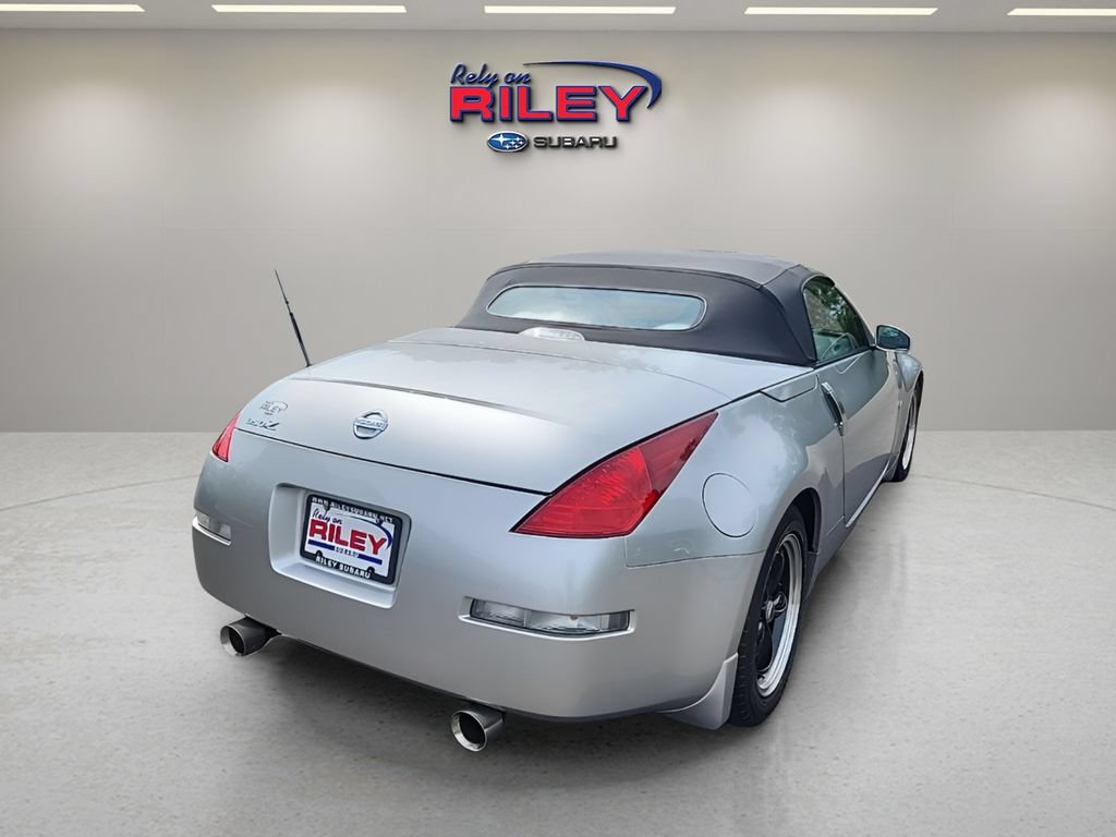 Used 2005 Nissan 350Z Enthusiast RWD image 9