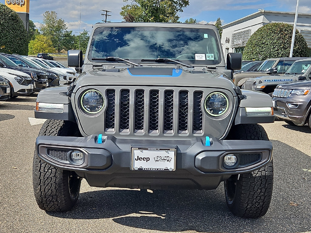 Used 2023 Jeep Wrangler Unlimited Rubicon 4xe w/ Cold Weather Group AWD/4WD image 2