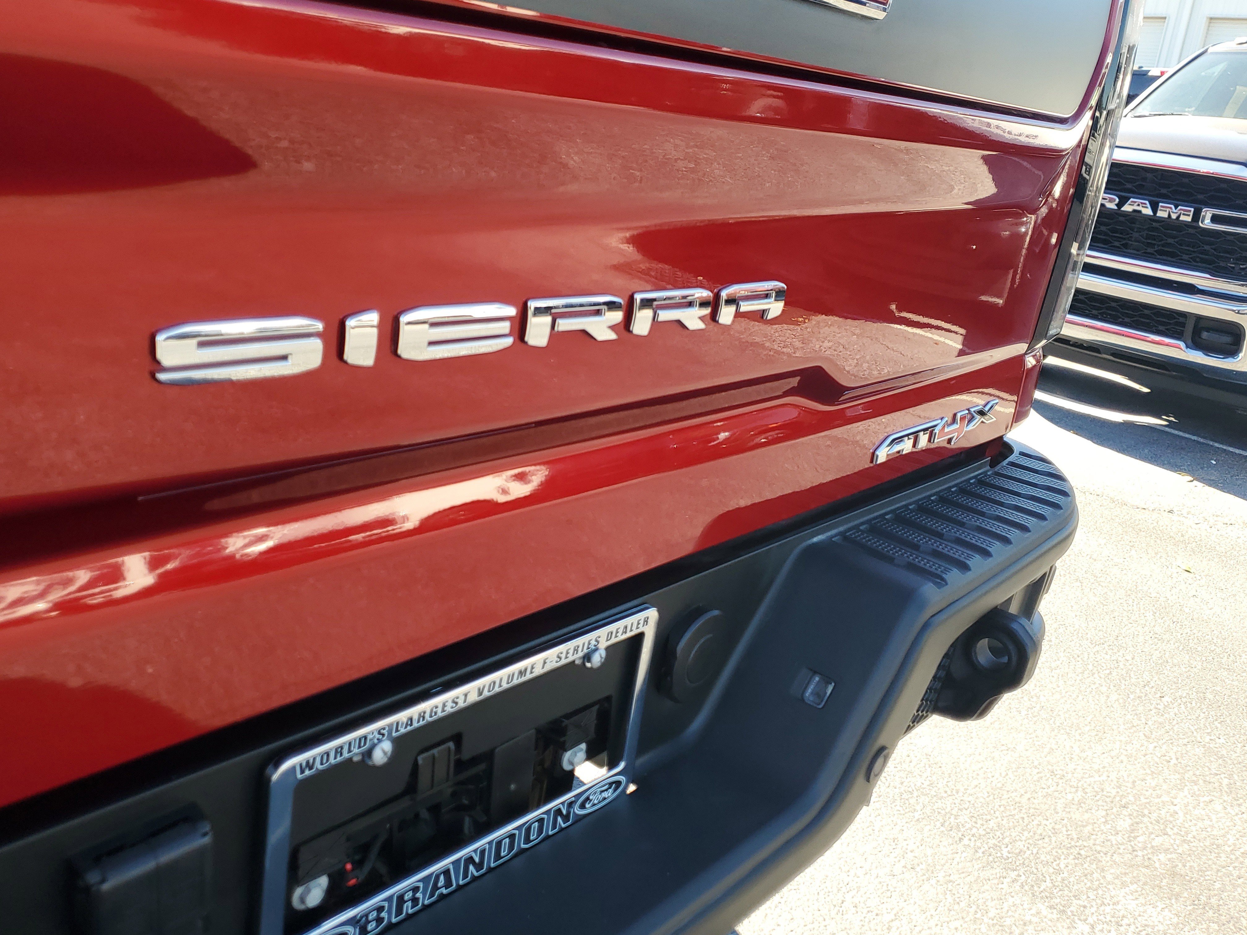 Used 2024 GMC Sierra 2500 AT4X w/ AT4X AEV Edition image 9