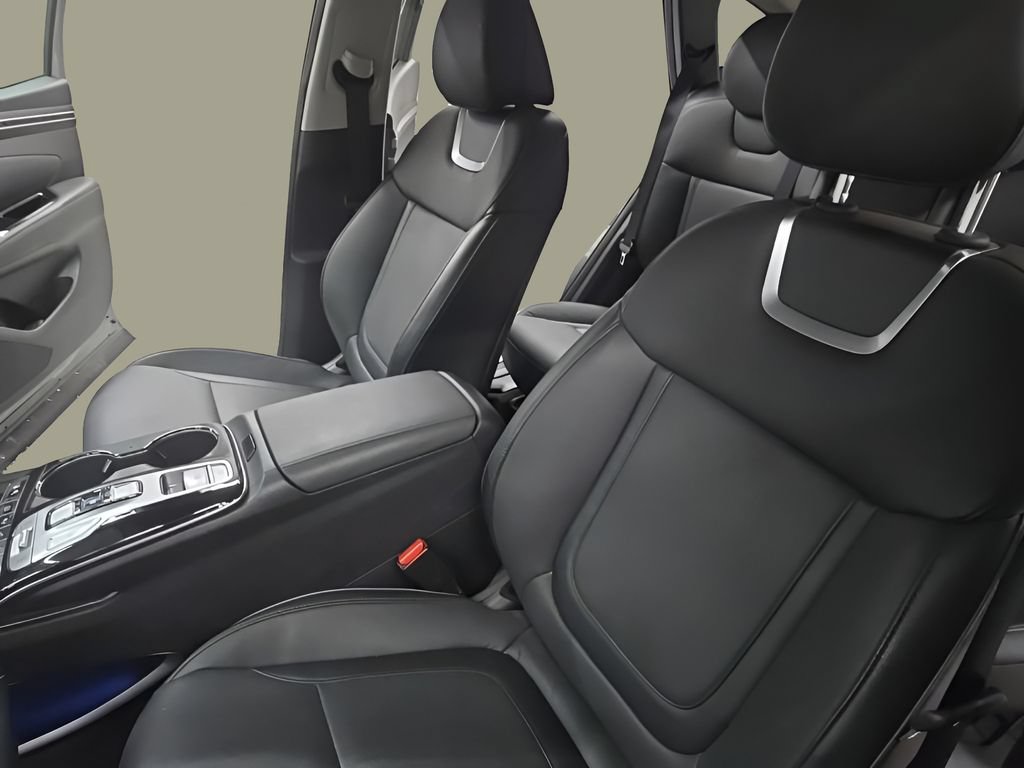 Certified 2024 Hyundai Tucson Limited AWD/4WD image 14