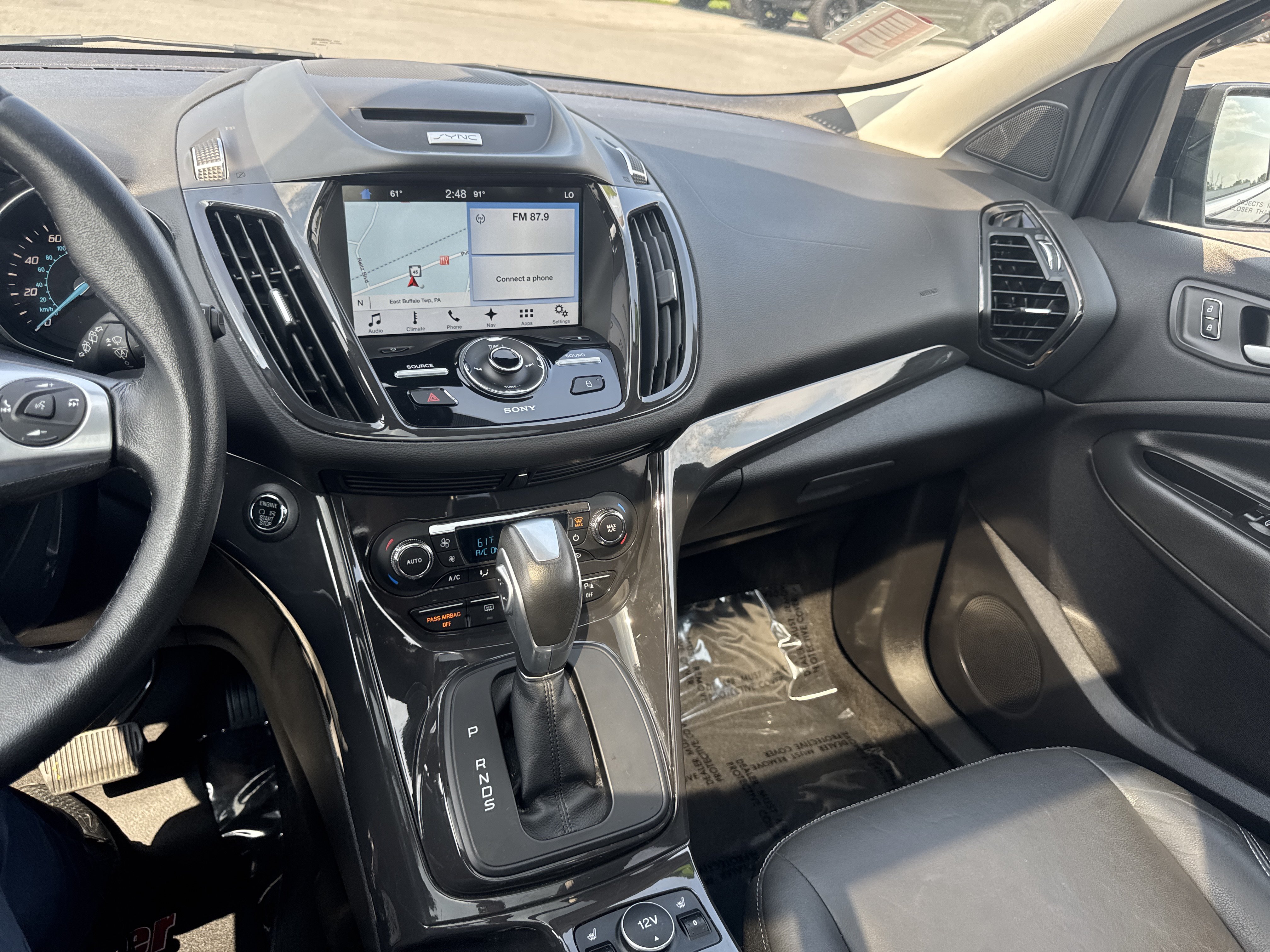 Used 2016 Ford Escape Titanium w/ Equipment Group 301A AWD/4WD image 22
