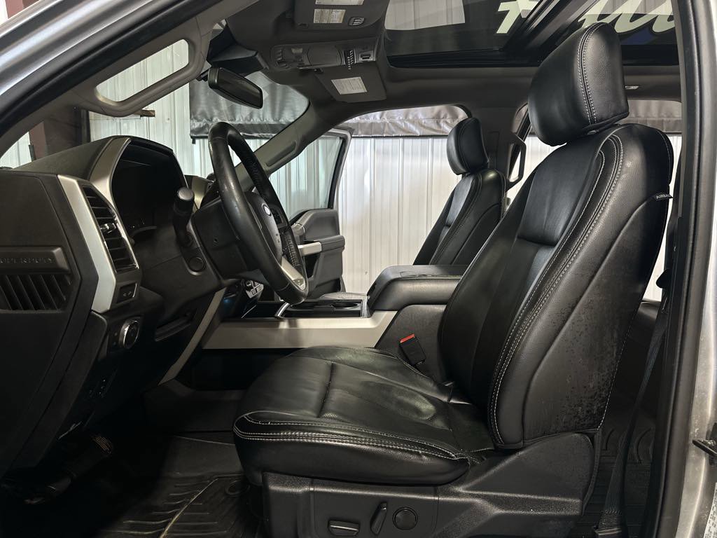 Used 2020 Ford F250 Lariat image 28