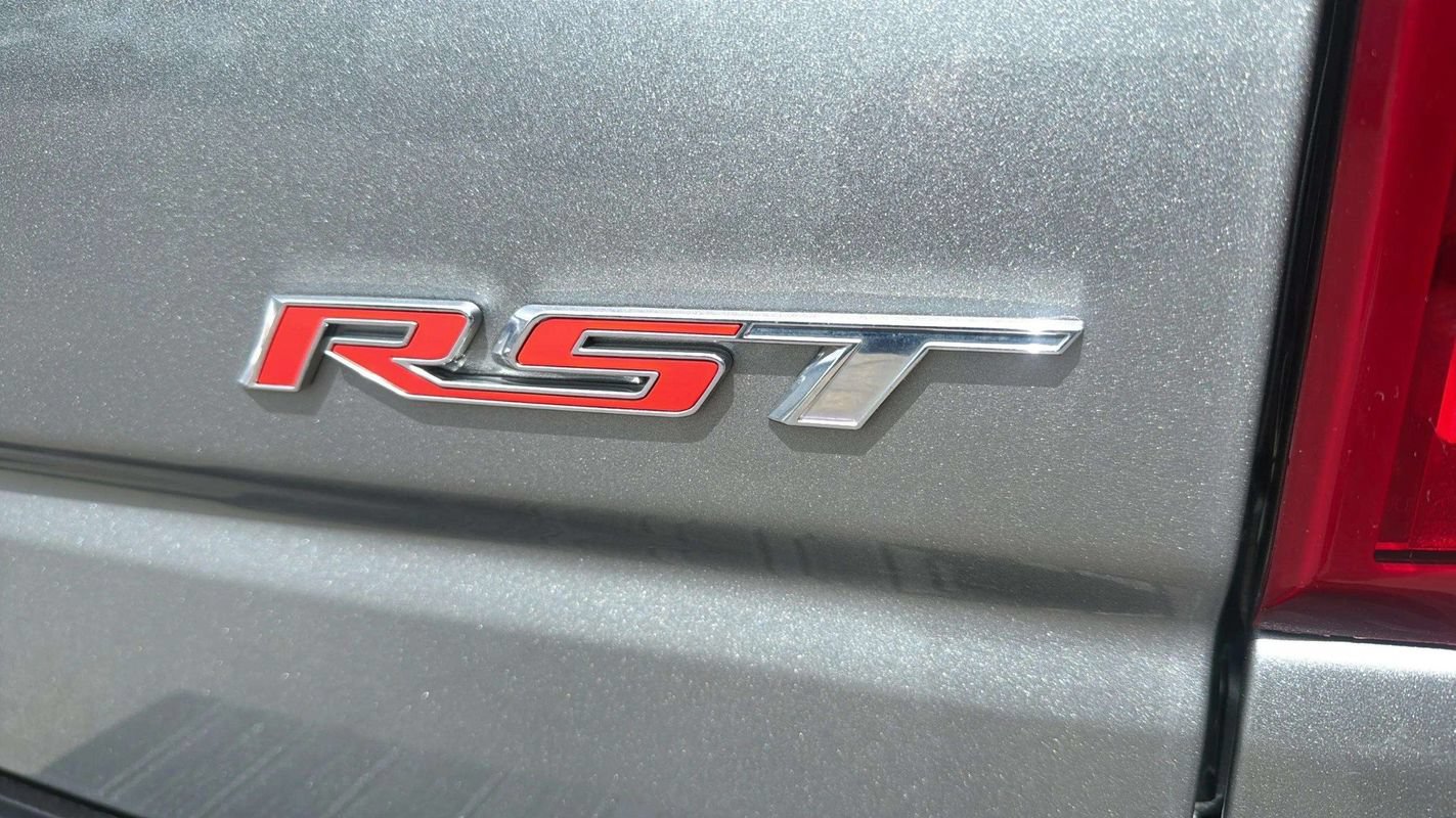 Used 2023 Chevrolet Silverado 1500 RST AWD/4WD image 23