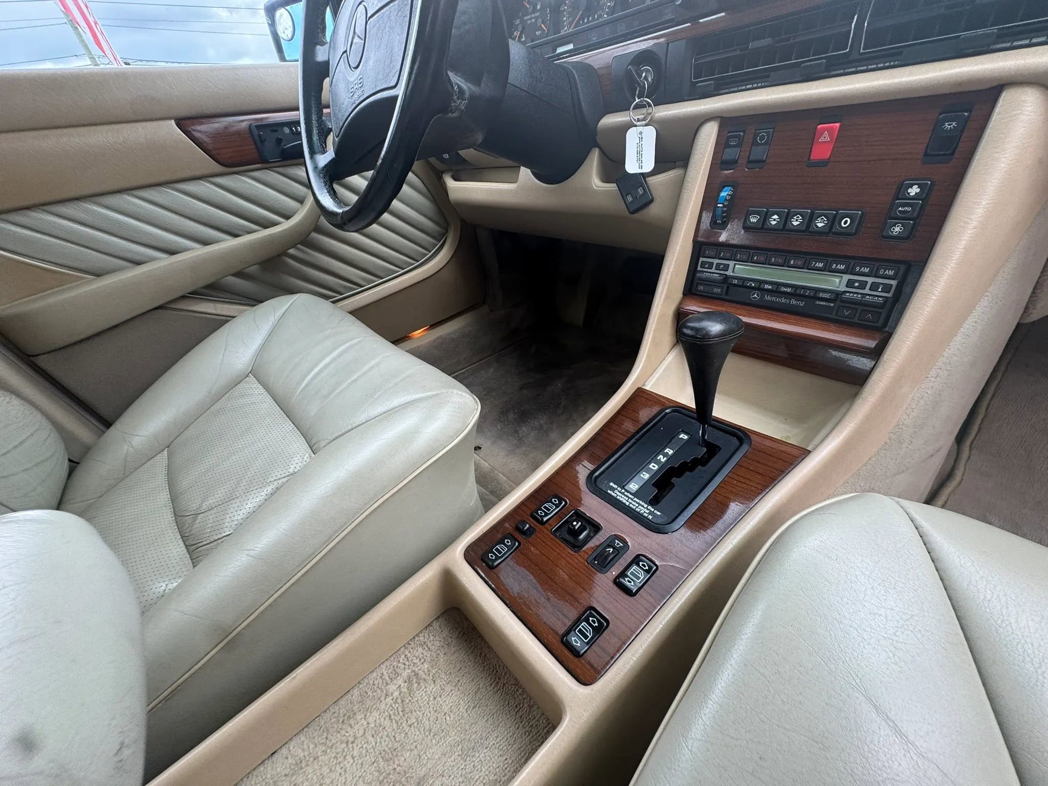 Used 1991 Mercedes-Benz 300 SE image 30