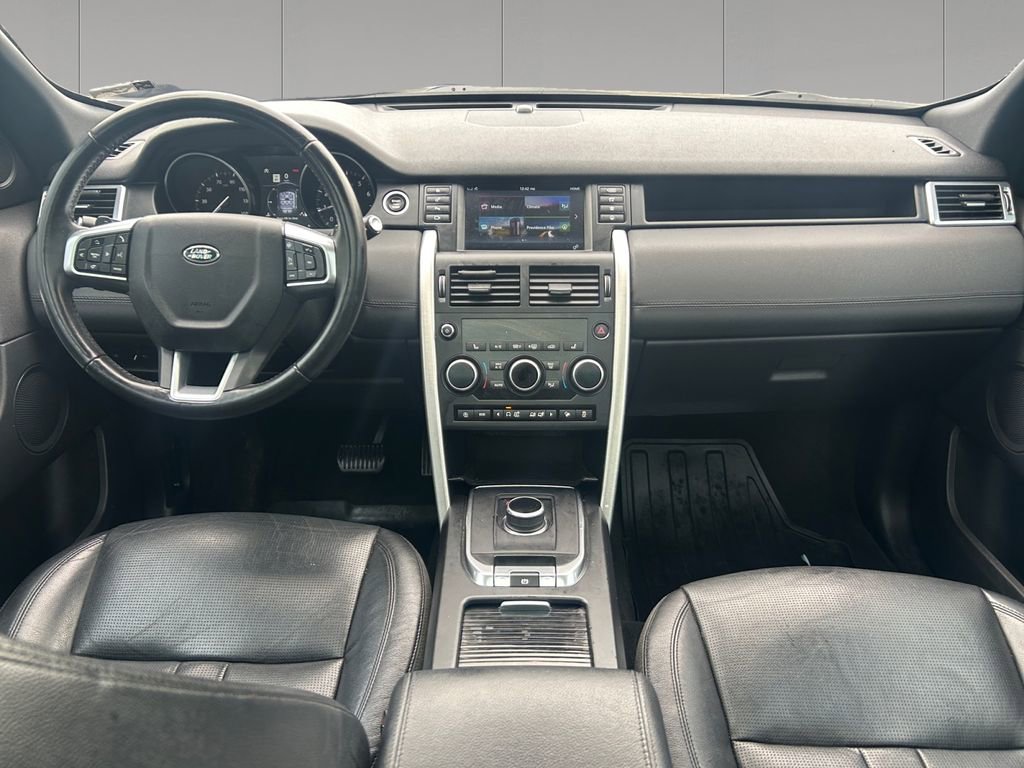 Used 2018 Land Rover Discovery Sport HSE image 12