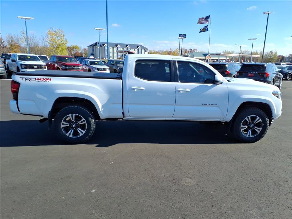 Used 2019 Toyota Tacoma SR5 image 10