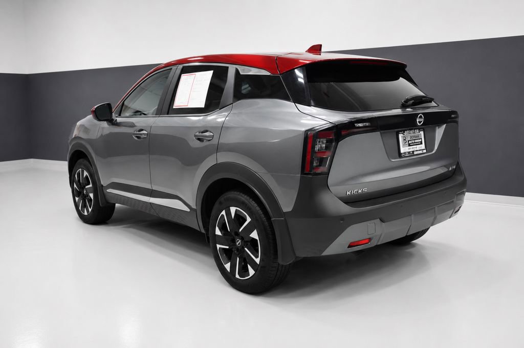 Certified 2025 Nissan Kicks SV AWD/4WD image 3