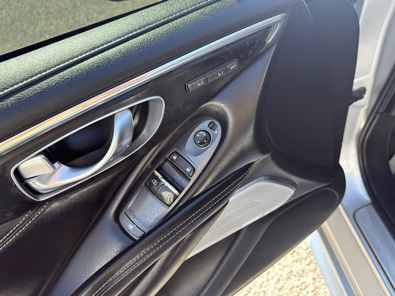 Used 2018 INFINITI Q60 3.0t Luxe w/ Sensory Package 3.0T Luxe RWD image 14