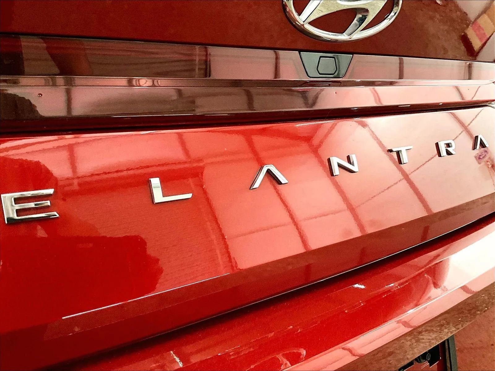 Used 2023 Hyundai Elantra SEL w/ Convenience Package image 13