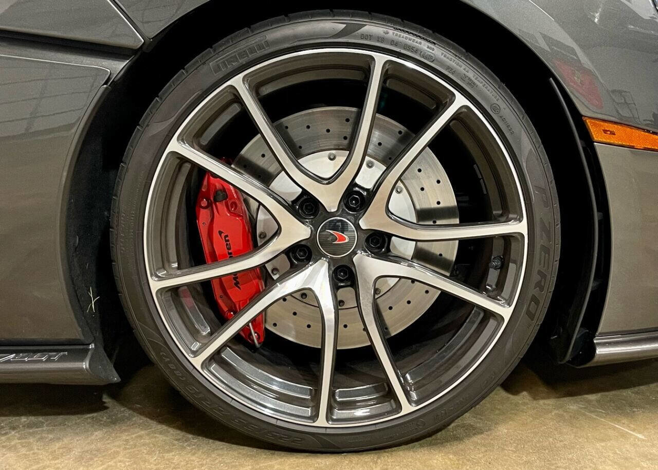 Used 2017 McLaren 570S image 57