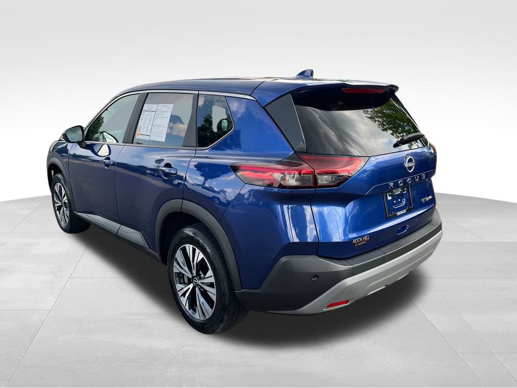 Used 2023 Nissan Rogue SV image 5