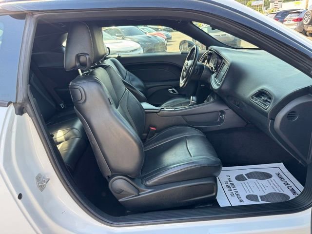 Used 2016 Dodge Challenger SXT Plus RWD image 9
