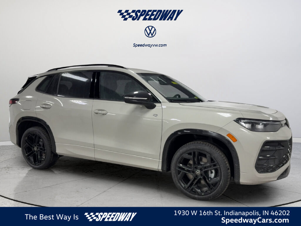New 2026 Volkswagen Tiguan SE R-Line AWD/4WD image 1