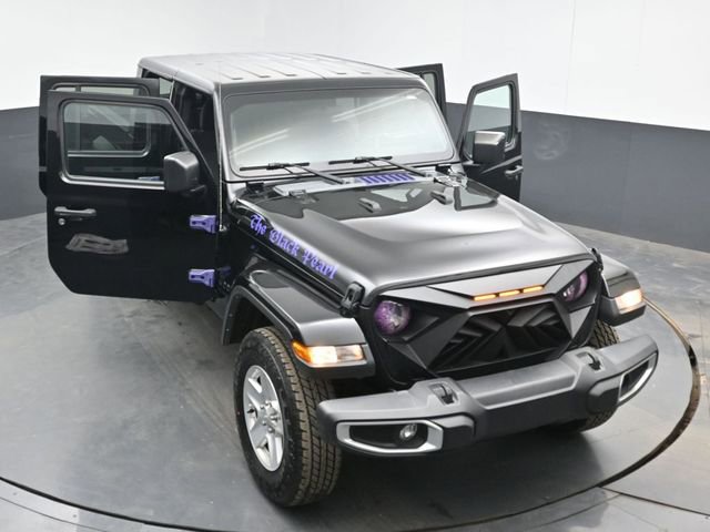 Used 2022 Jeep Gladiator Sport image 46