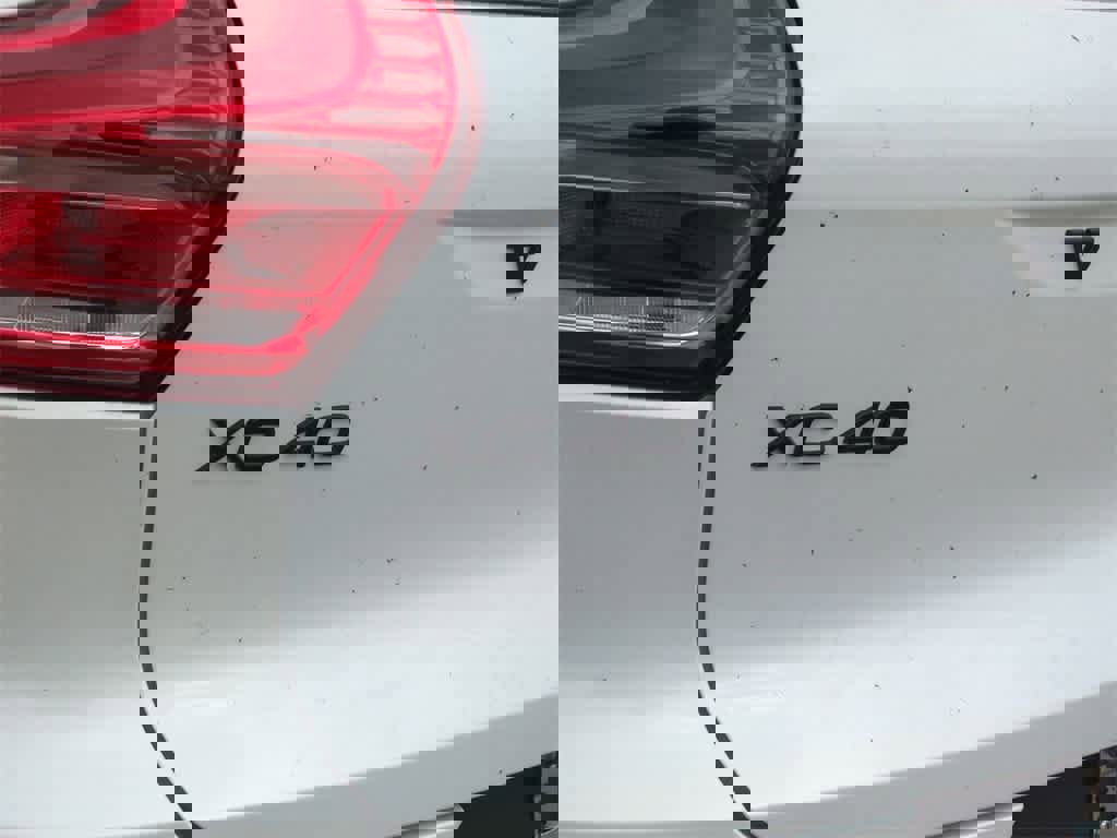 New 2026 Volvo XC40 B5 Ultra w/ Protection Package Premier image 12