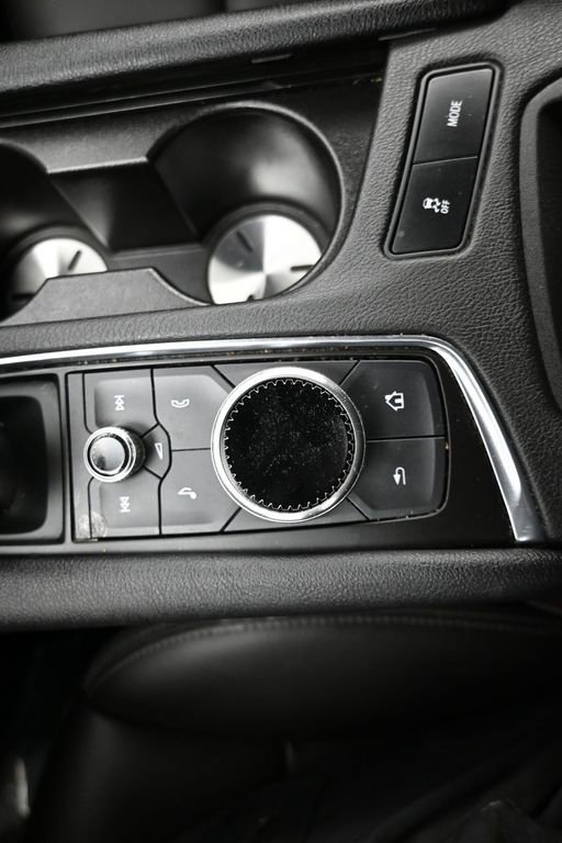 Used 2023 Cadillac XT5 Luxury image 28