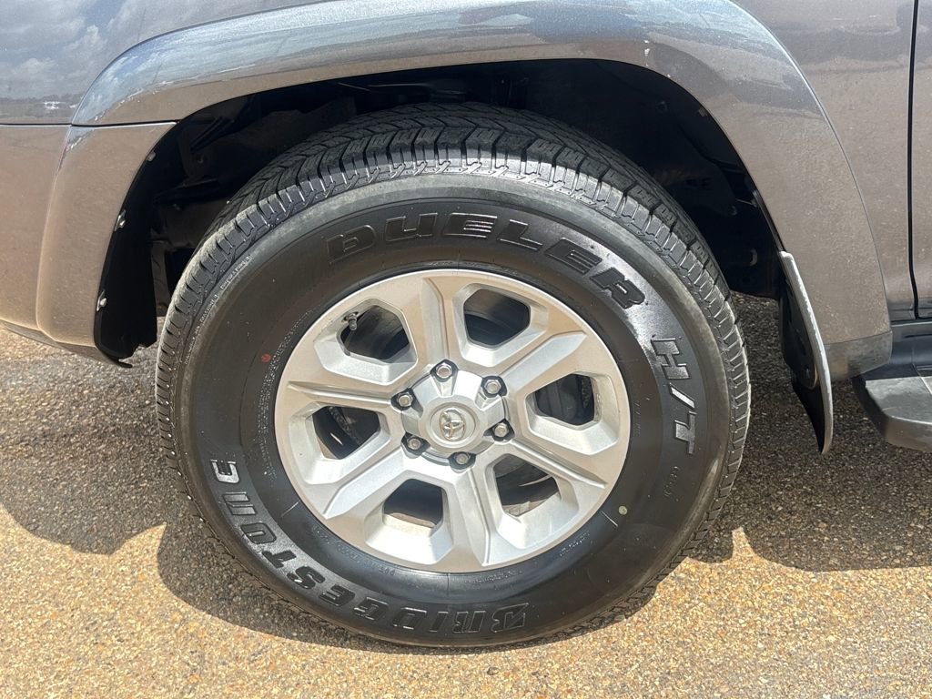 Used 2019 Toyota 4Runner SR5 Premium image 25