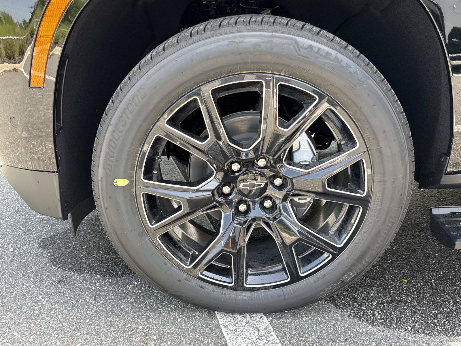 New 2026 Chevrolet Suburban High Country AWD/4WD image 38