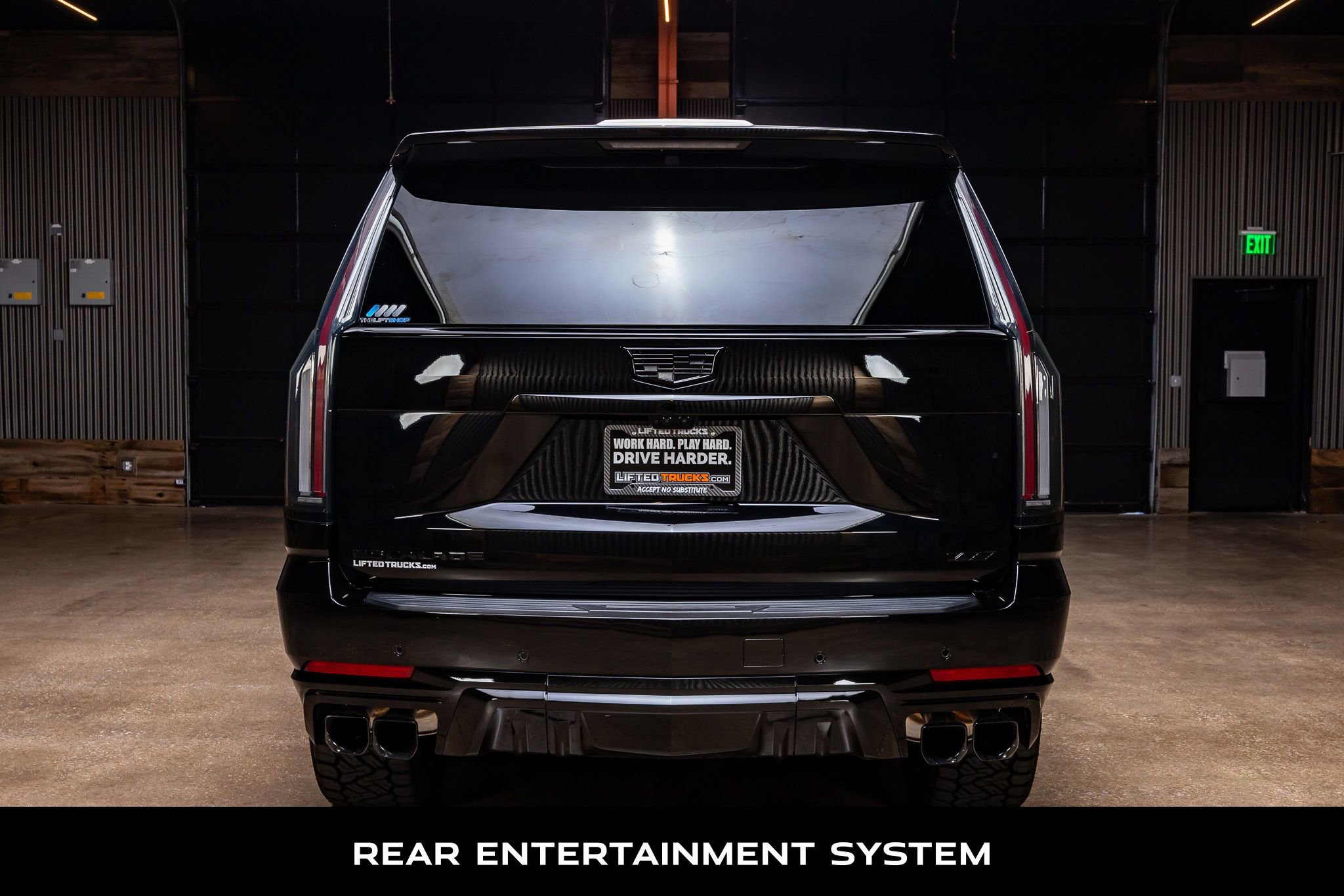 Used 2026 Cadillac Escalade ESV V image 8