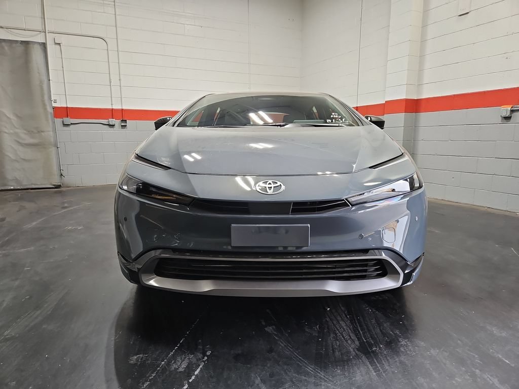 New 2026 Toyota Prius XLE FWD image 2