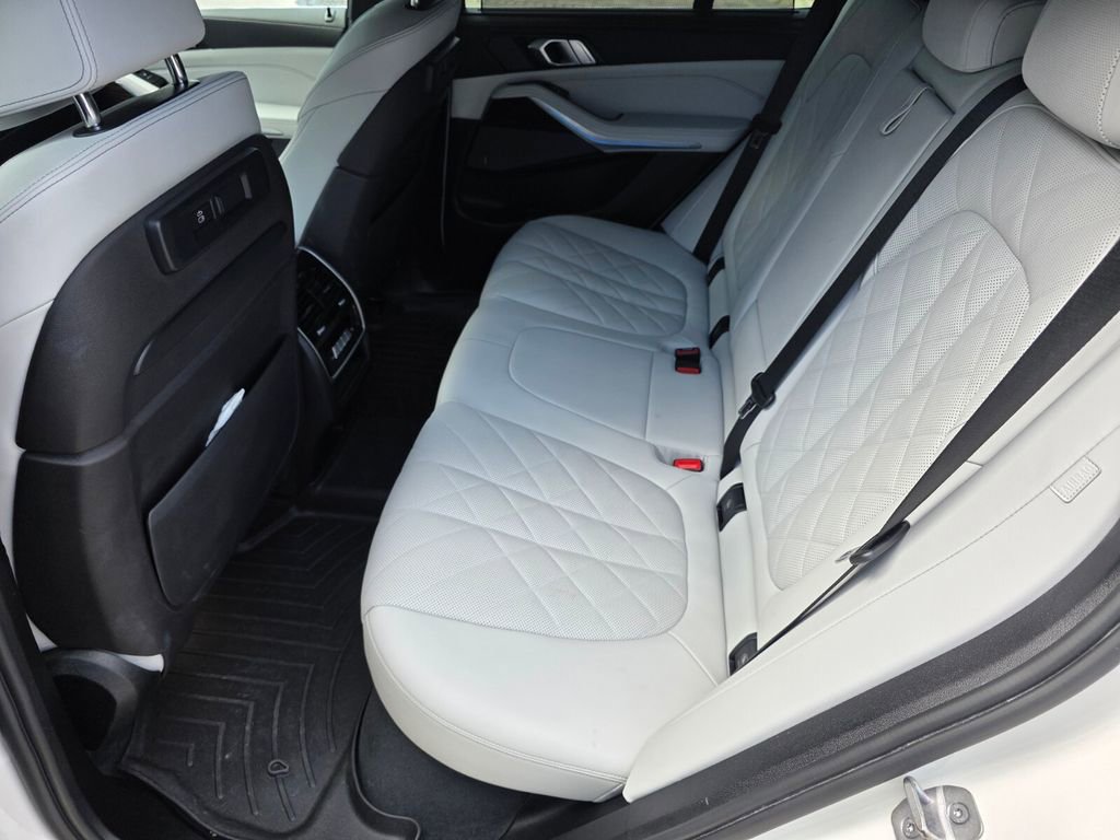 Certified 2023 BMW X5 xDrive45e w/ Executive Package AWD/4WD image 16