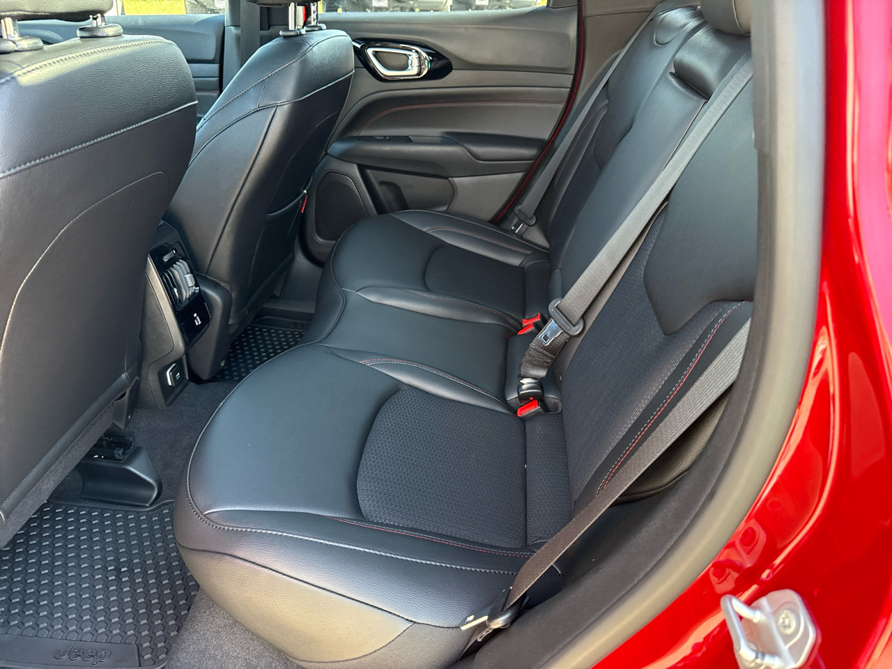 New 2026 Jeep Compass Trailhawk image 21