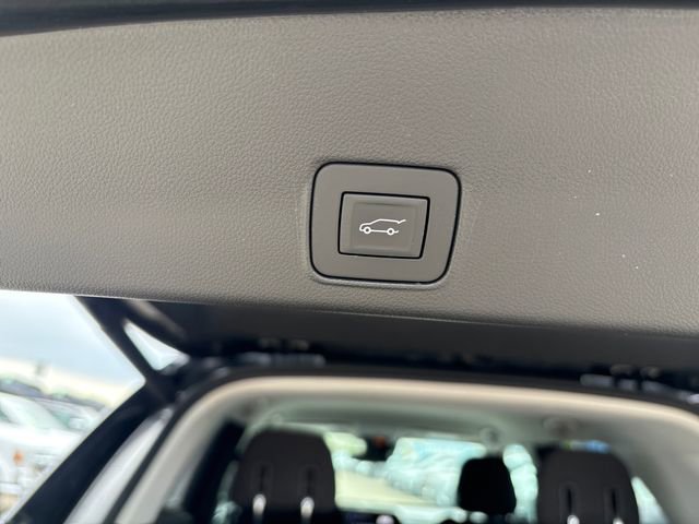 Used 2024 Chevrolet TrailBlazer LT w/ Convenience Package AWD/4WD image 23