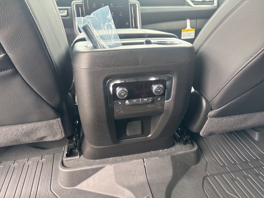 New 2026 GMC Yukon Denali w/ Sun & Power Step Package image 25