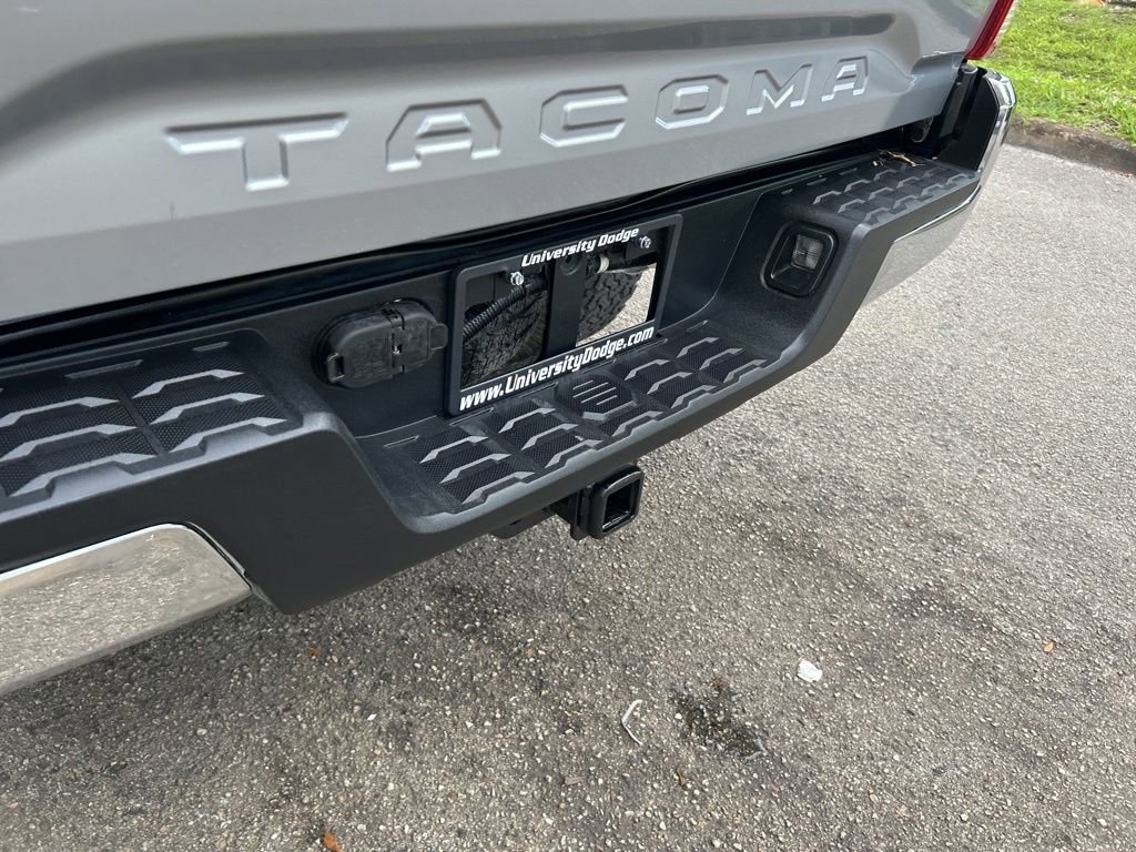 Used 2019 Toyota Tacoma SR5 RWD image 15