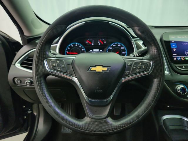 Used 2021 Chevrolet Malibu LT FWD image 11